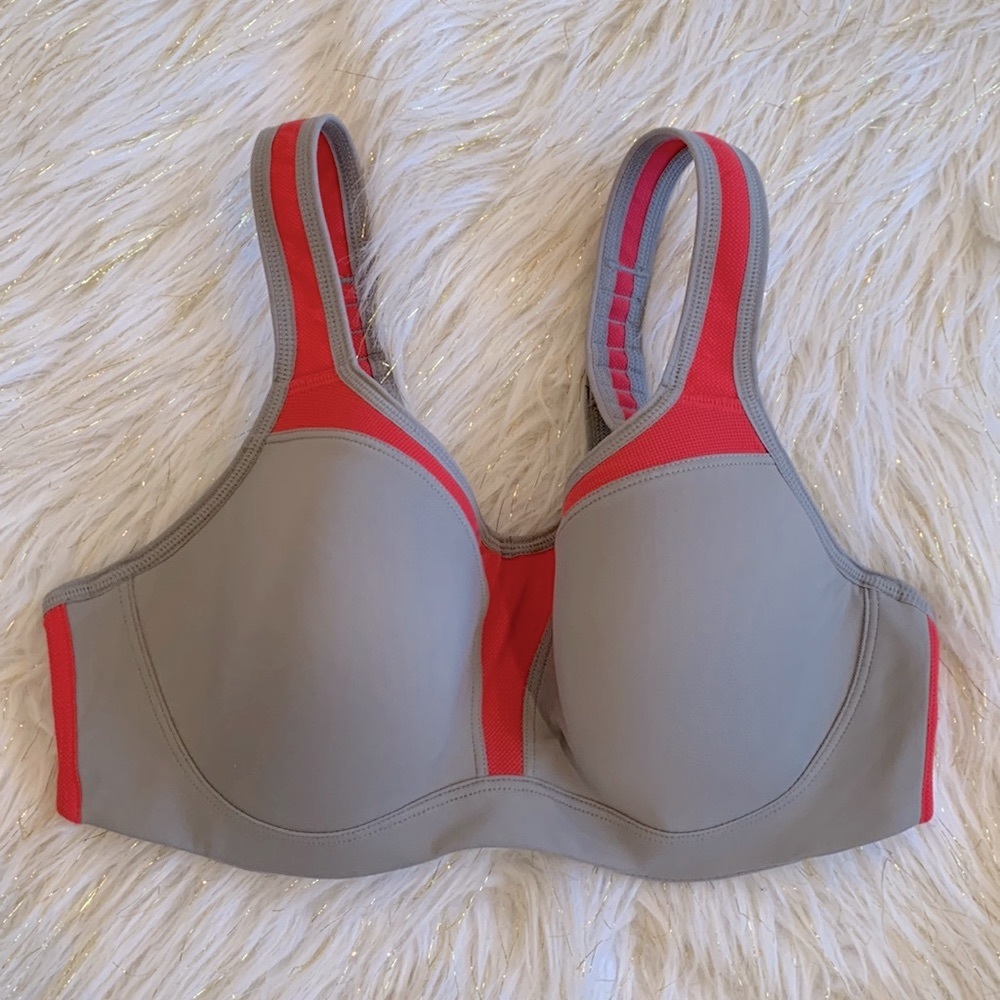 Wacoal Contour High-Impact Underwire Sports Bra